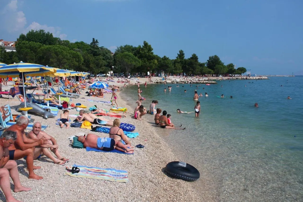 Apartments With A Parking Space Crikvenica - 14631