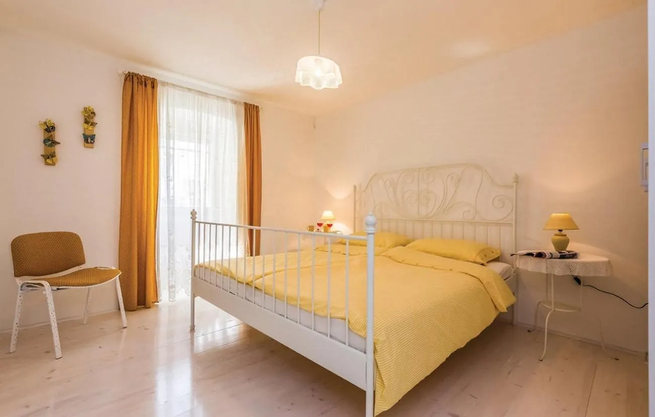 Apartments With A Parking Space Crikvenica - 14631
