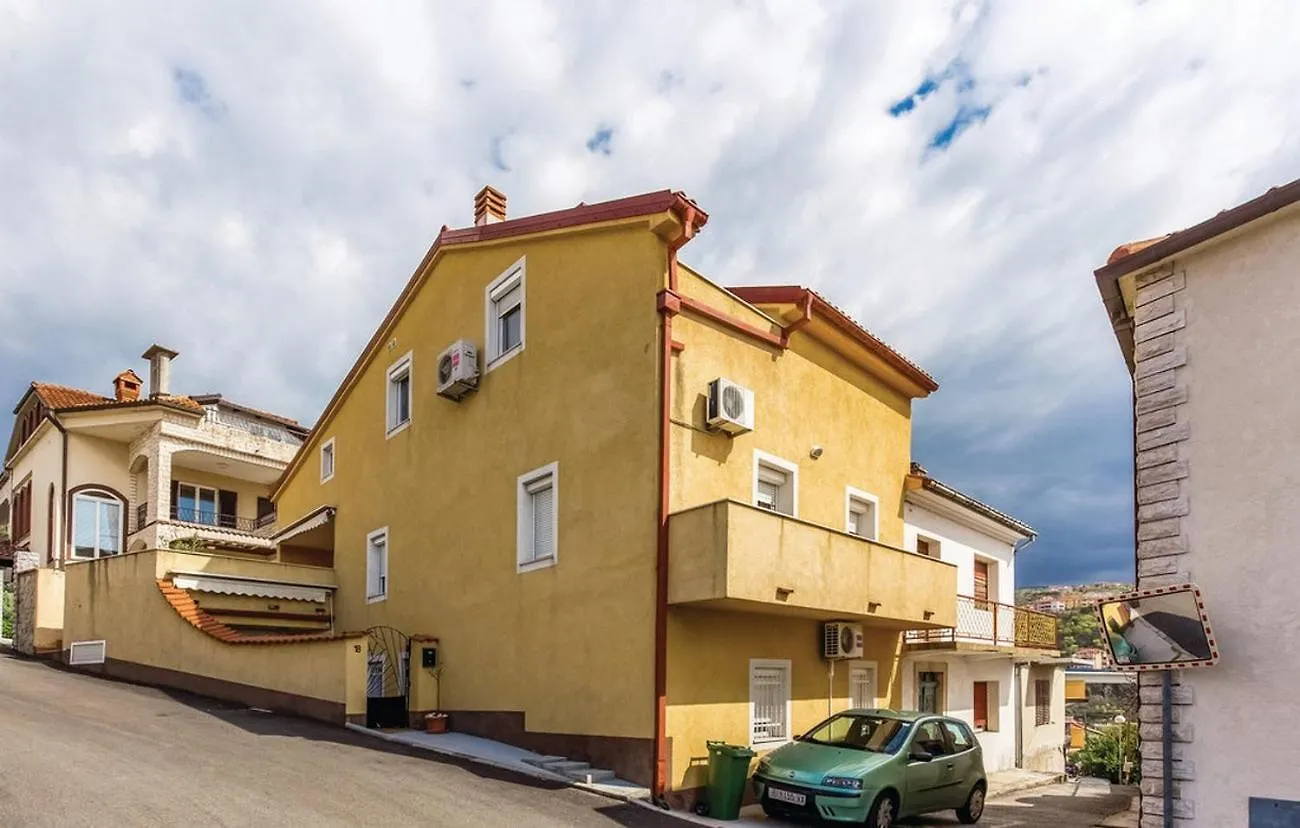 Apartments With A Parking Space Crikvenica - 14631