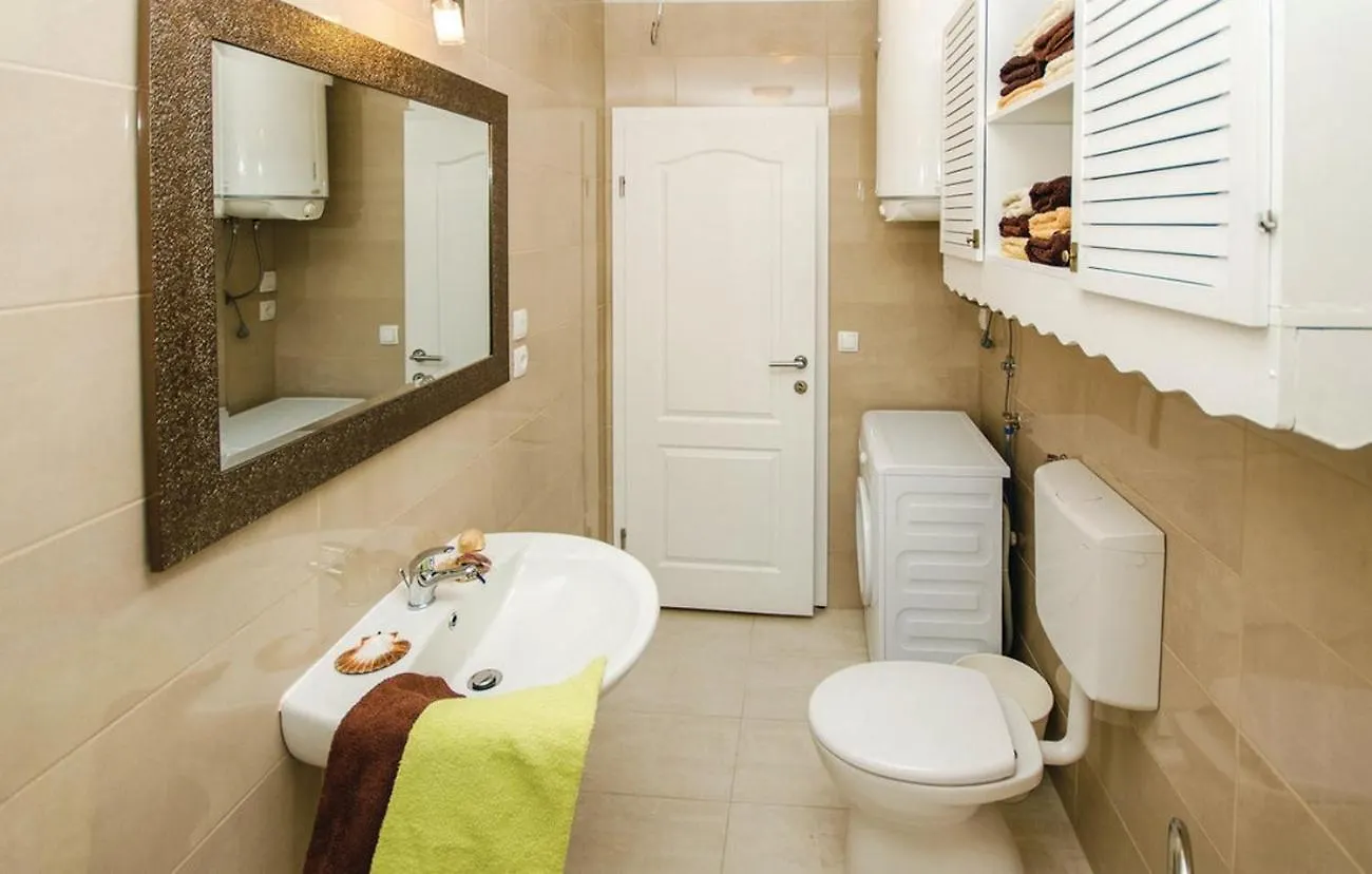 Apartments With A Parking Space Crikvenica - 14631 Croatia